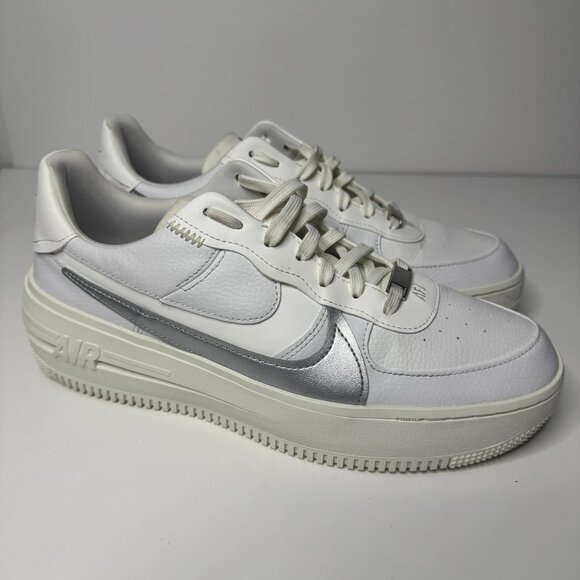 Nike Men Air Force 1 PLT.AF.ORM Summit White/ Metallic Silver Size 11 - Picture 1 of 8
